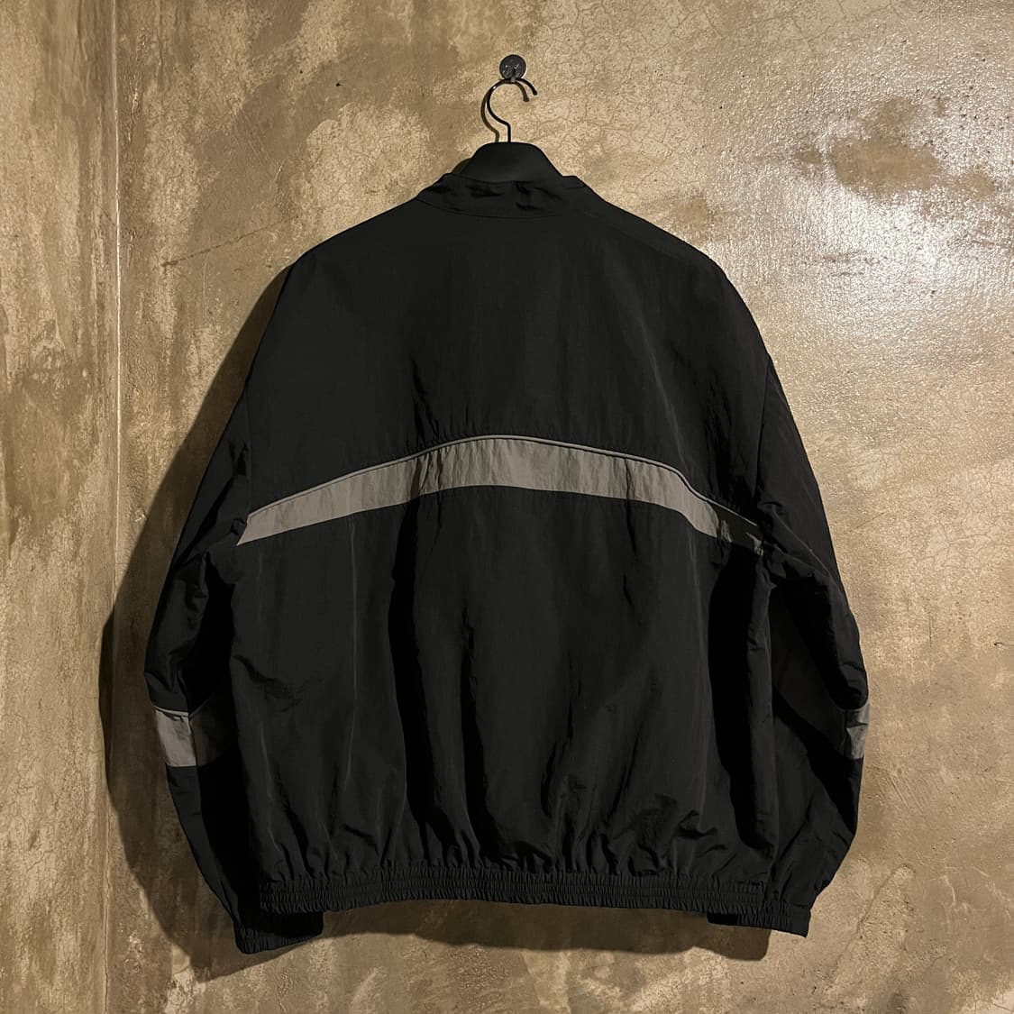 Bitter 바람막이 자켓 상품이미지4