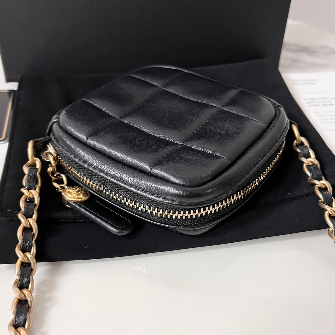 [S급/정품] 샤넬 다이아몬드 체인 미니 블랙 크로스백 가방 AP1926 상품이미지6