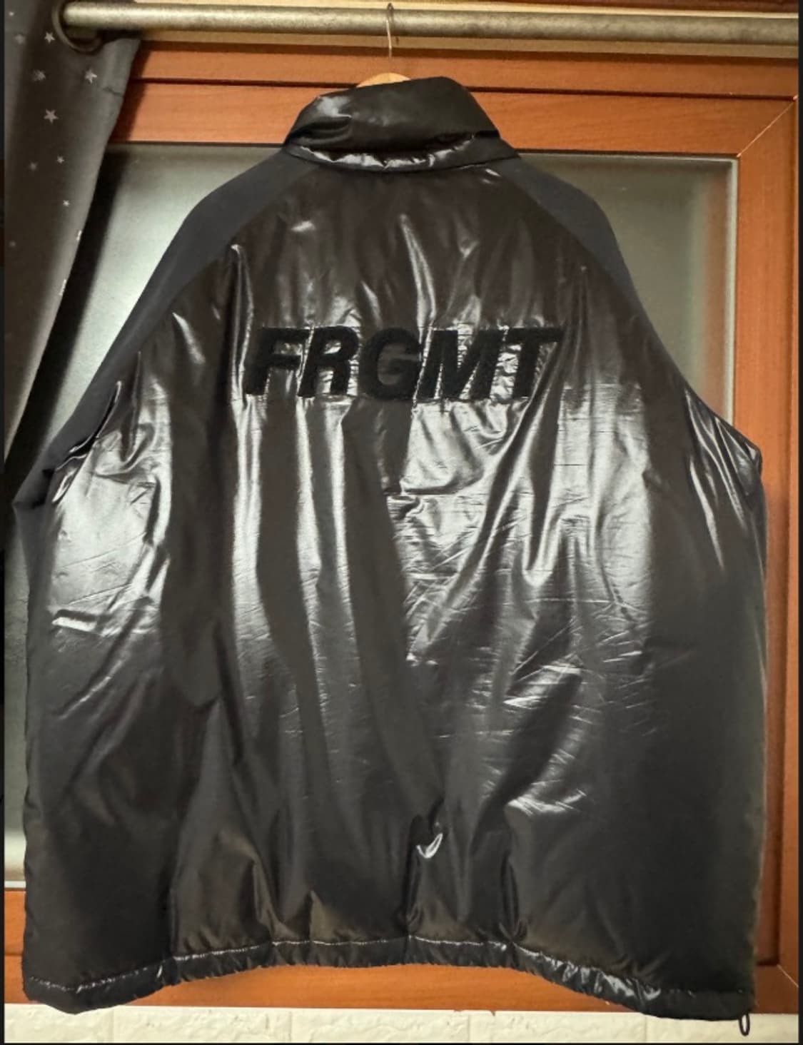 [6] 몽클레르 프라그먼트 마야 70주년 기념 콜라보 패딩 다운 상품이미지3