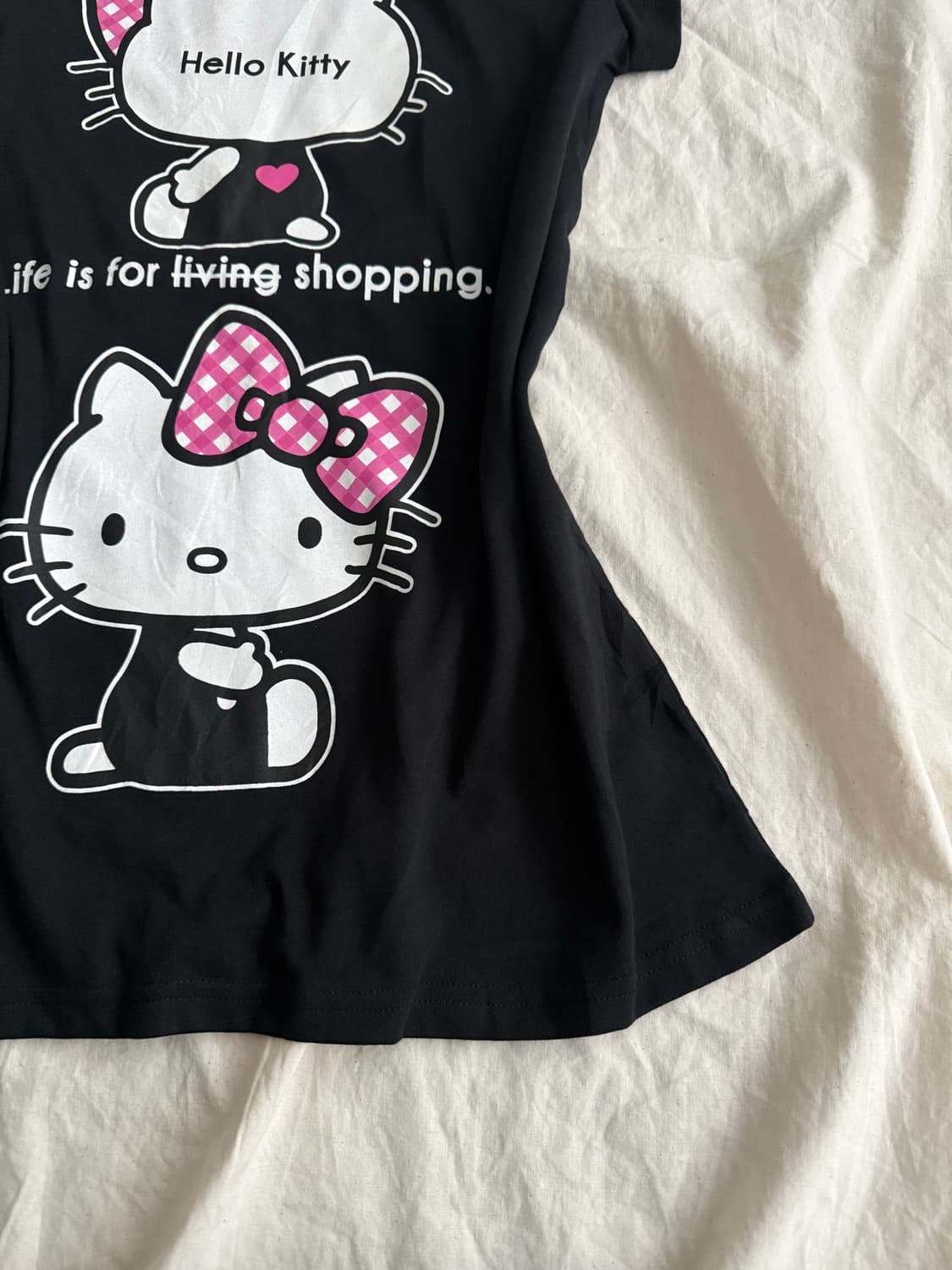 산리오 헬로키티 블랙 반팔탑(새상품) 상품이미지3