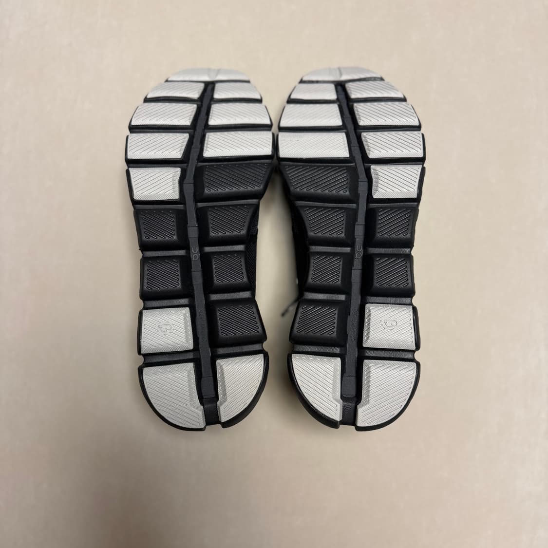 온 러닝 ON CLOUD X 3 블랙 상품이미지3