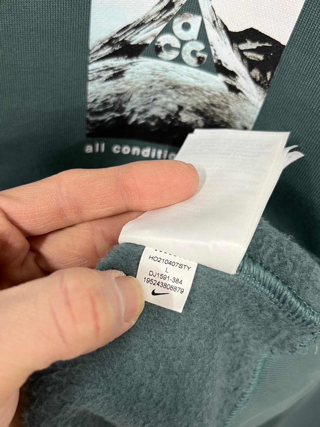 나이키acg 써마핏 플리스 그래픽 기모 맨투맨 상품이미지7