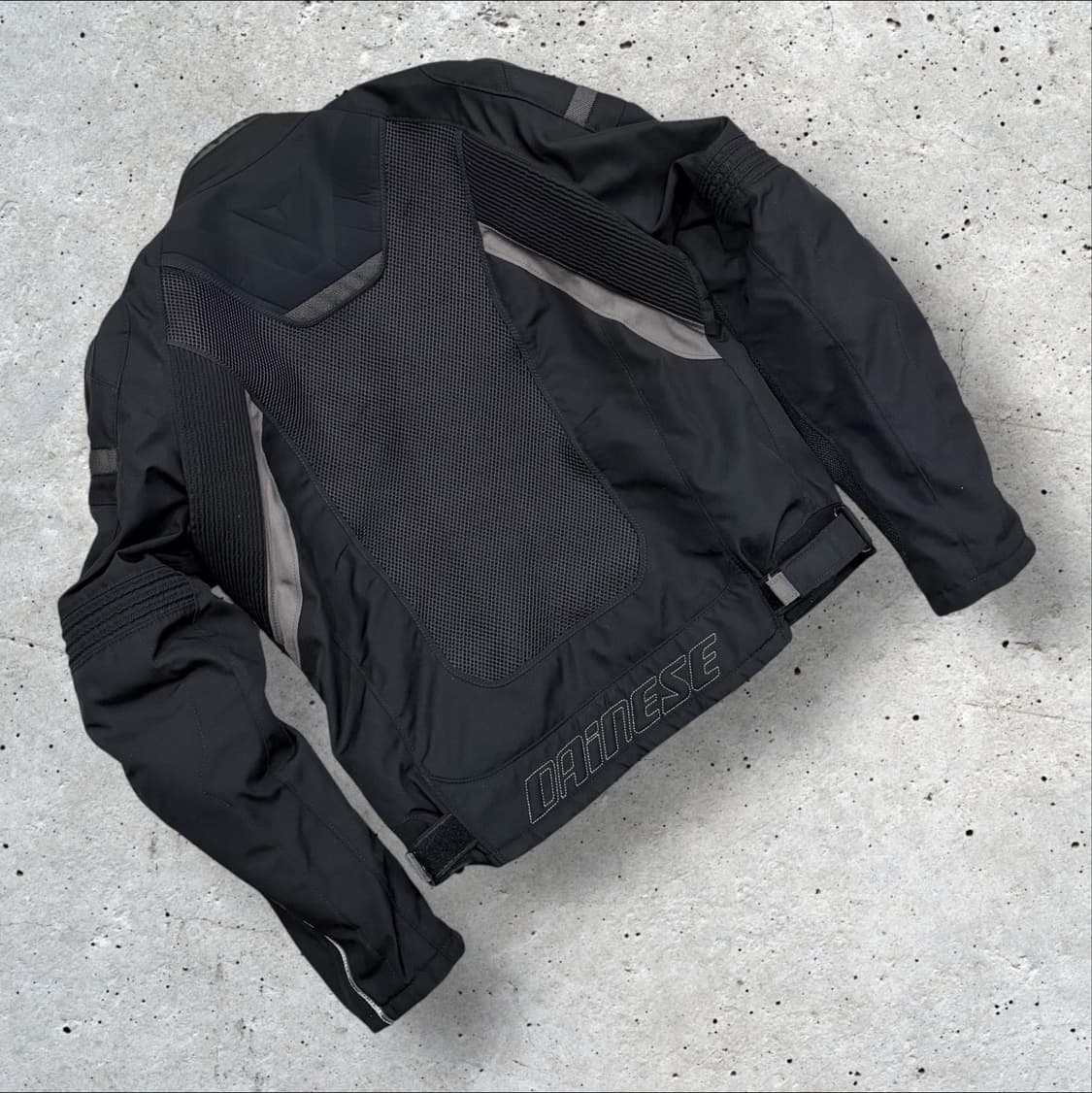 [54] 다이네즈 블랙 메쉬 오토바이 자켓 B636 상품이미지2