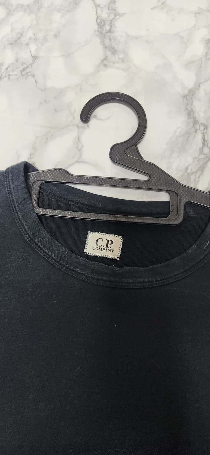 CP 컴퍼니 렌즈 맨투맨 상품이미지5