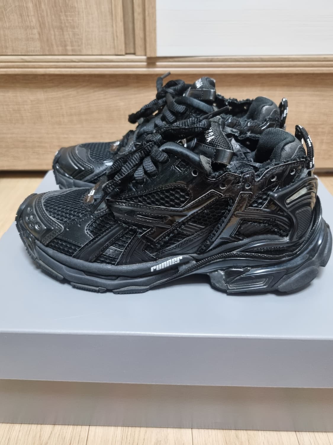 발렌시아가 뉴러너 블랙 37사이즈 상품이미지2