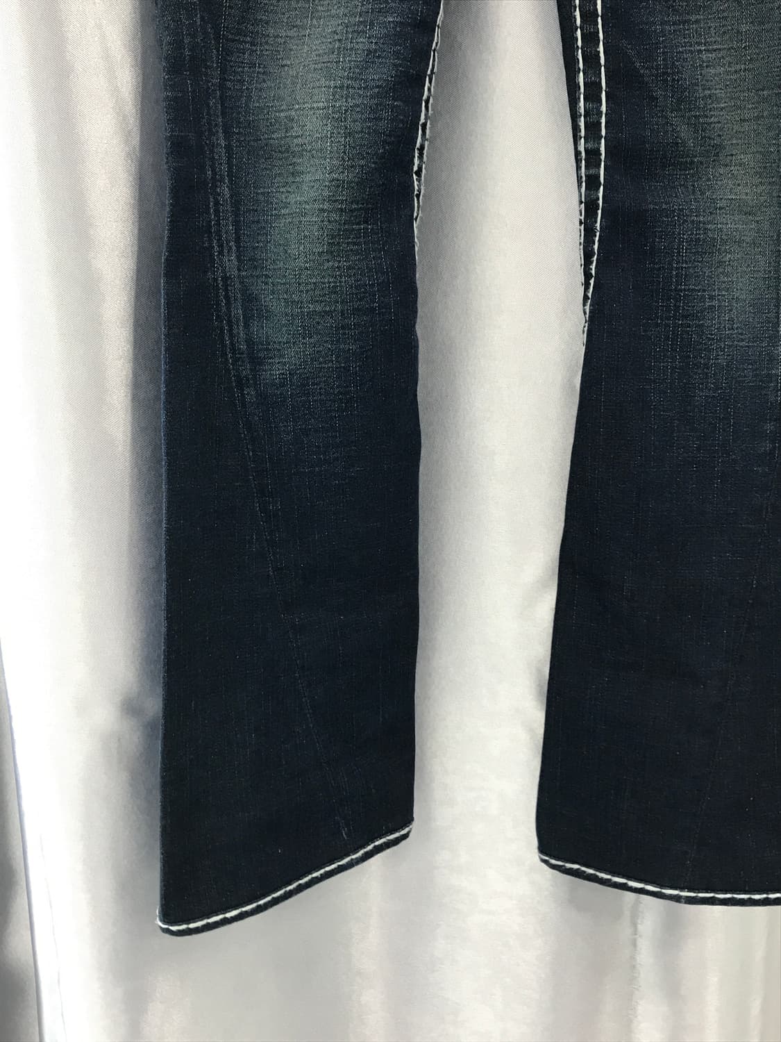 True Religion stitch denim pants 상품이미지8