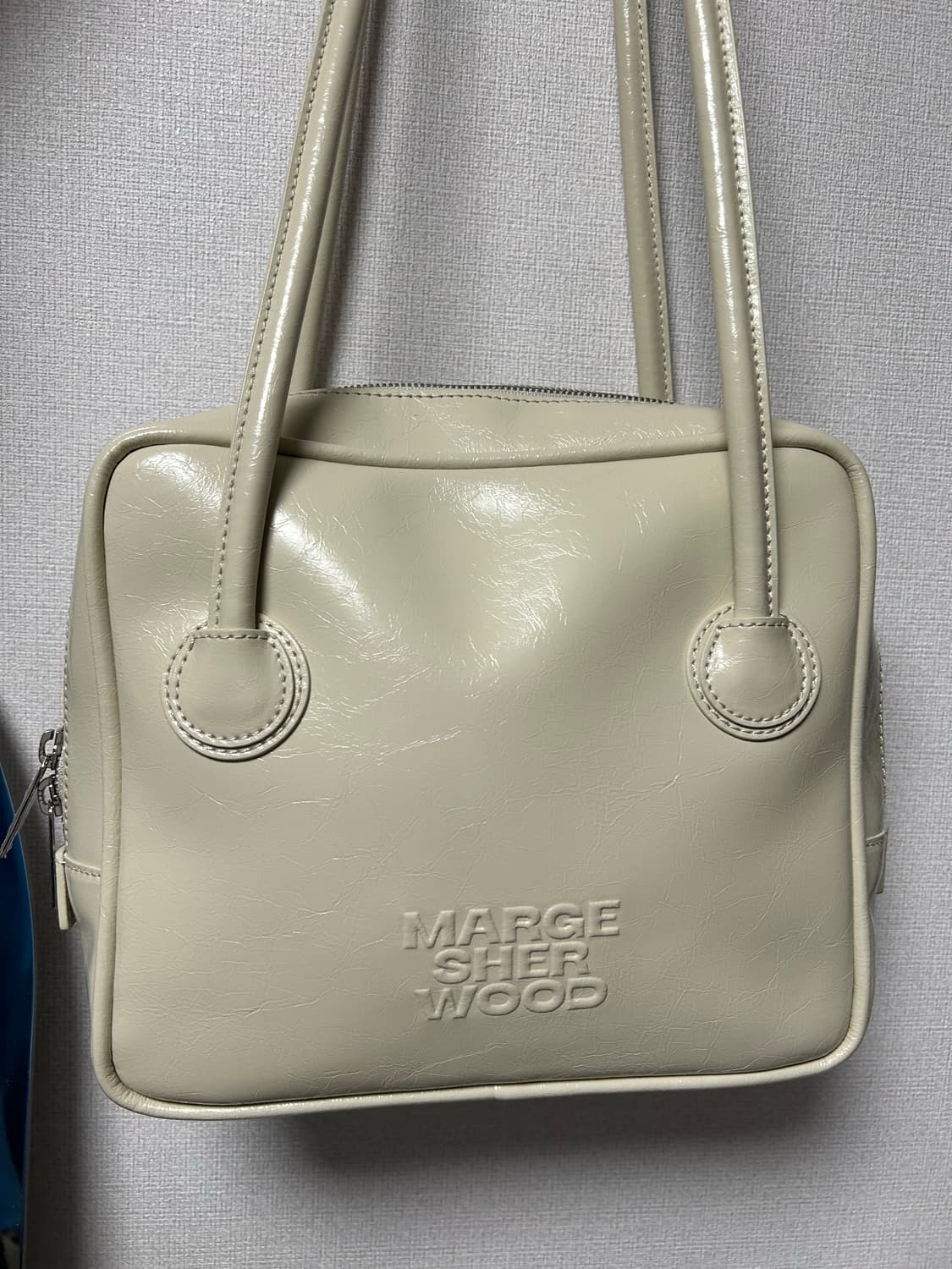 마지셔우드 파이핑 숄더백 아이보리 상품이미지3