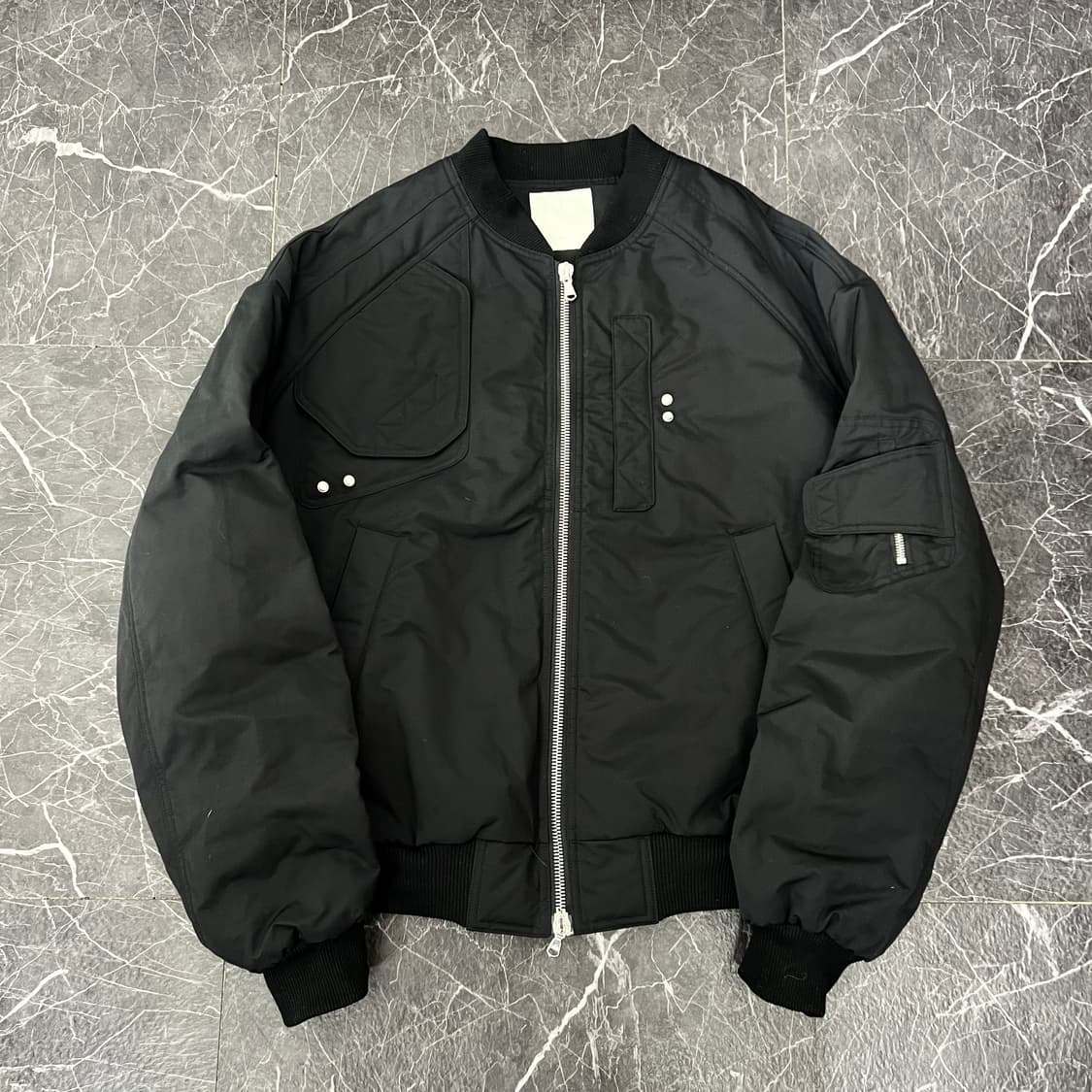 언더마이카 22ss 아바벨 멀티 플랩 오버사이즈 봄버 자켓 상품이미지4