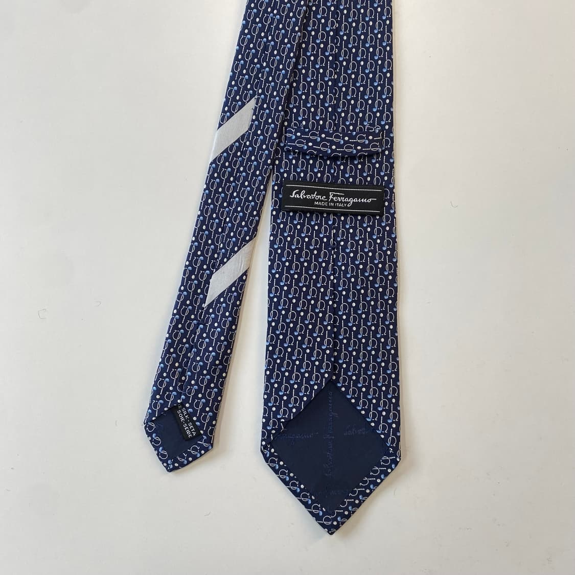 신형 페레가모(Ferragamo)  모노그램 명품 정품 넥타이 상품이미지3