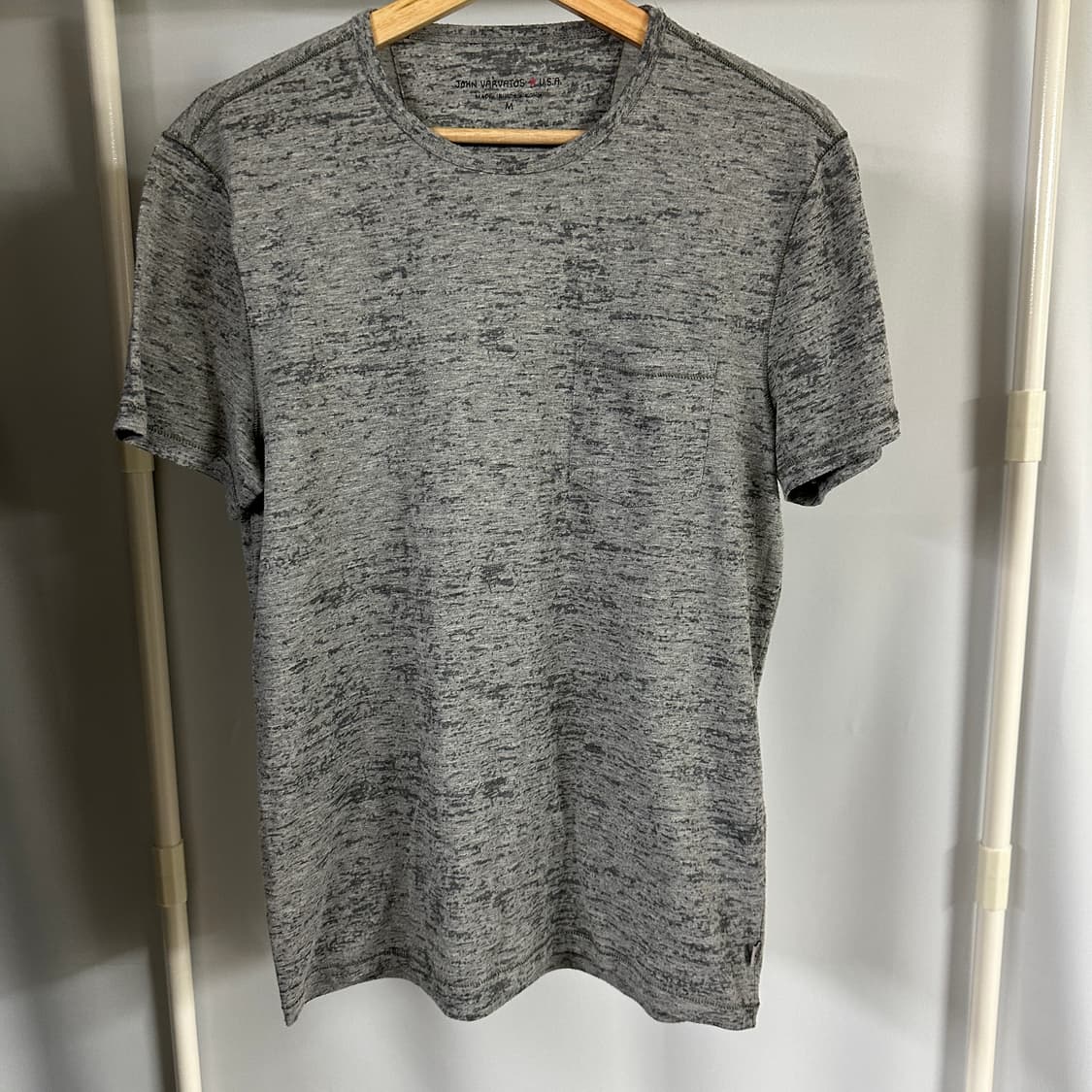 존 바바토스 반팔 티셔츠 상품이미지1