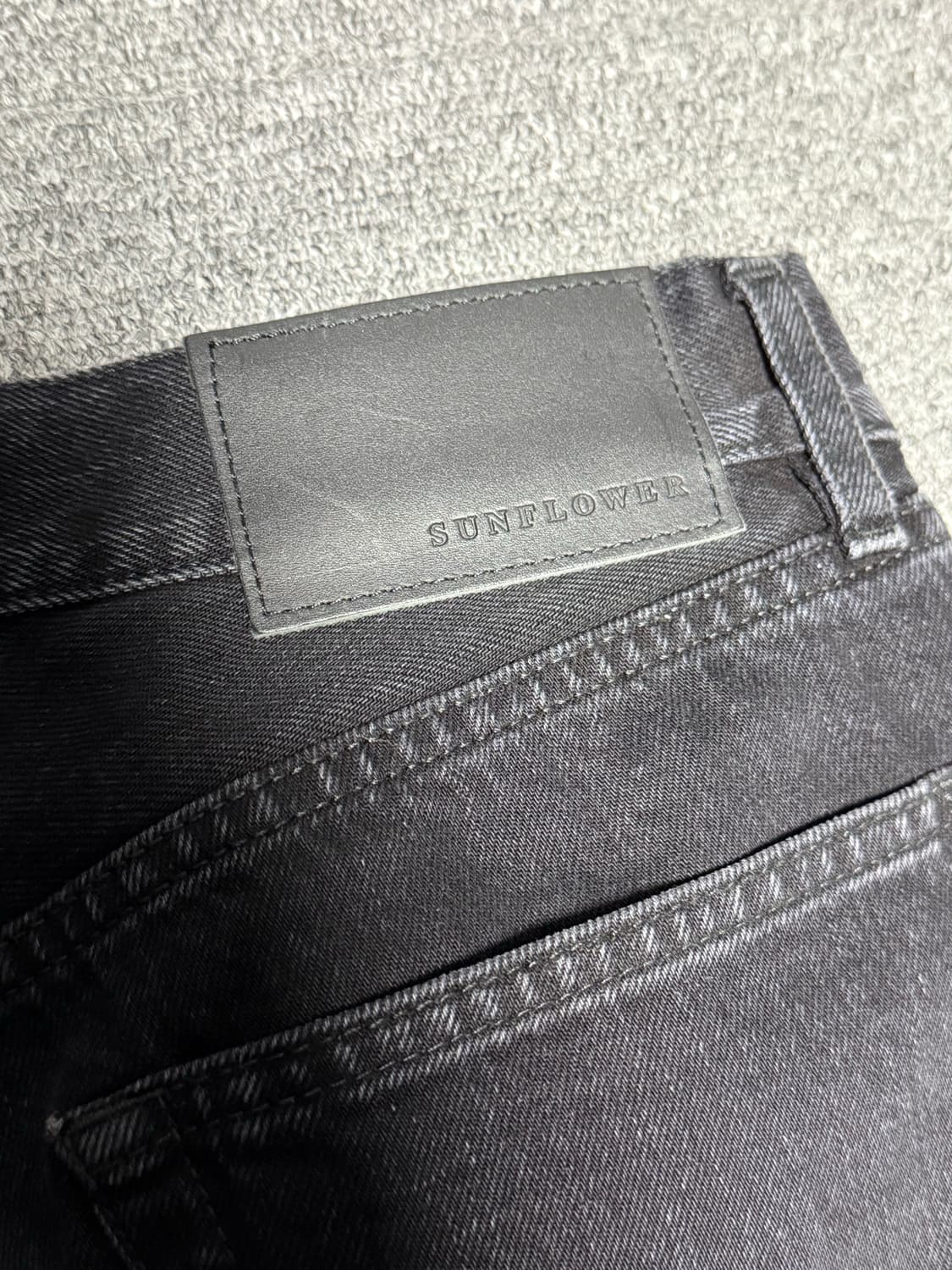 선플라워 블랙진 판매합니다 상품이미지3