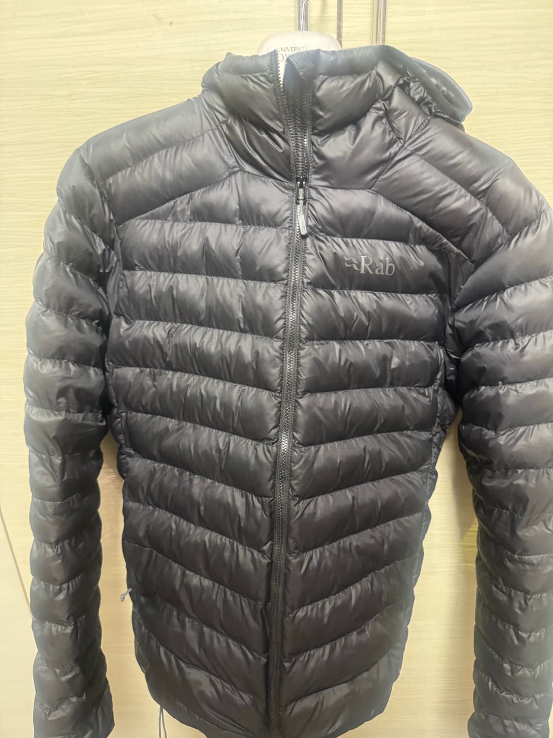 Rab 경량패딩 상품이미지1