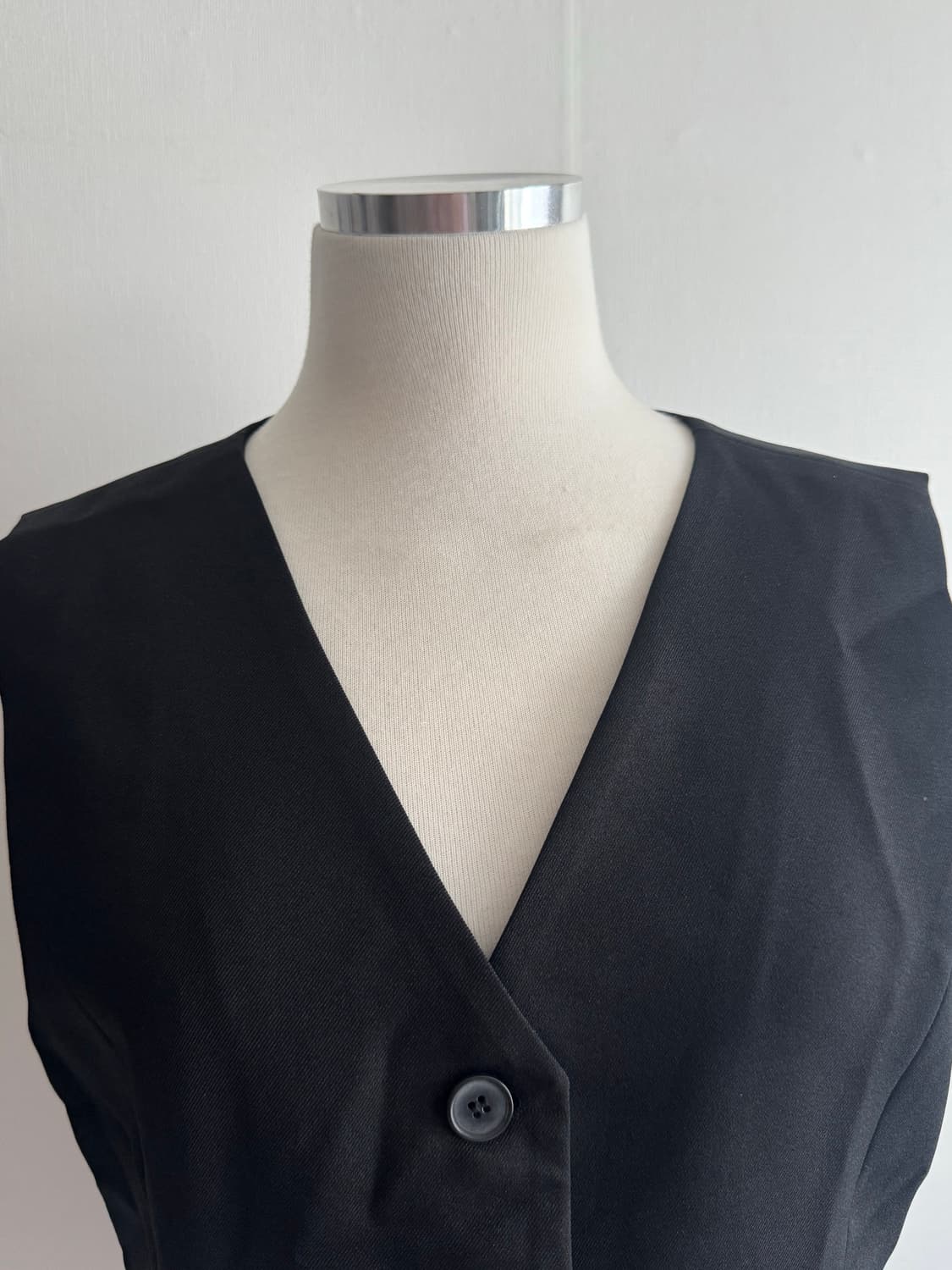 미니멀 크롭 베이직 정장 베스트  상품이미지4