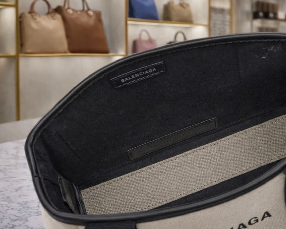 [A급] 발렌시아가 카바스 토트백 XS 판매합니다!!! 상품이미지4