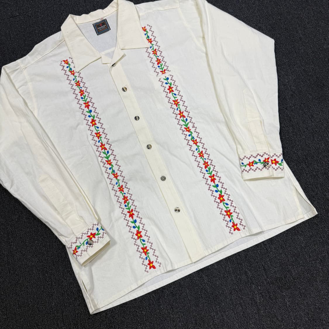 차뮬라 플라워 자수 셔츠 상품이미지3