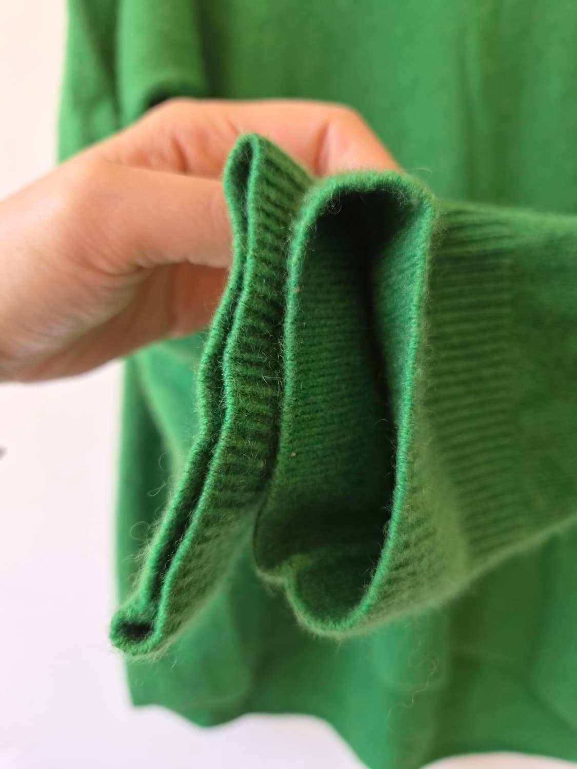 G스튜디오 여성 캐시미어100라운드니트 88사이즈 상품이미지5