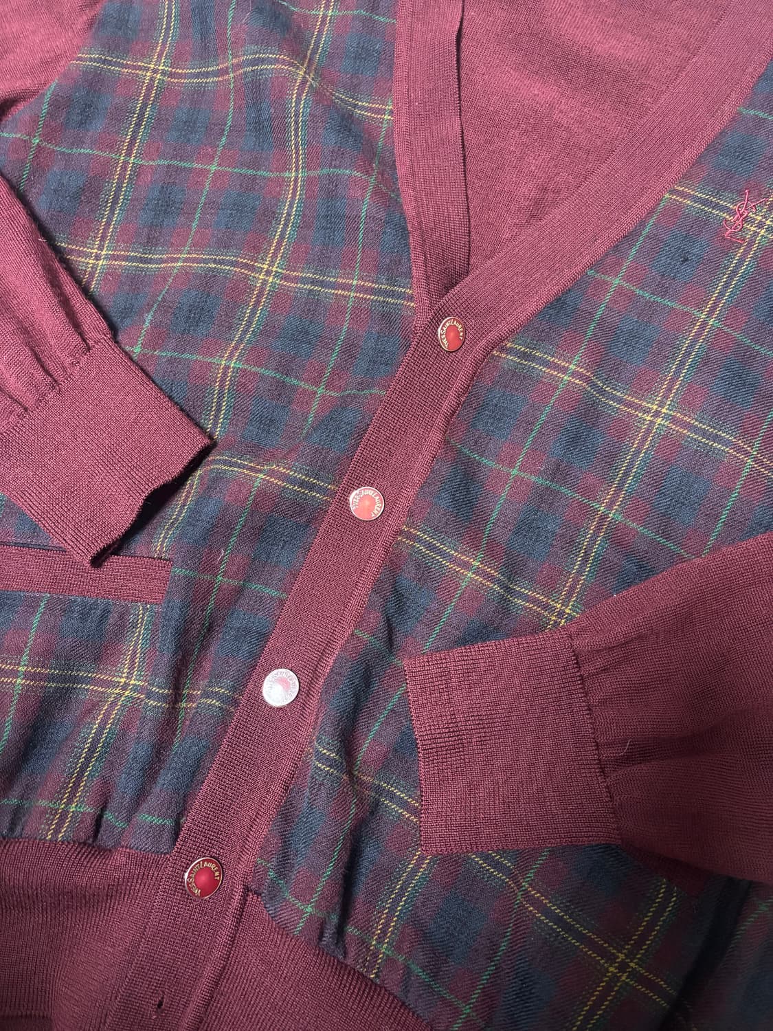 입생로랑 가디건 사이즈 100-105 상품이미지4