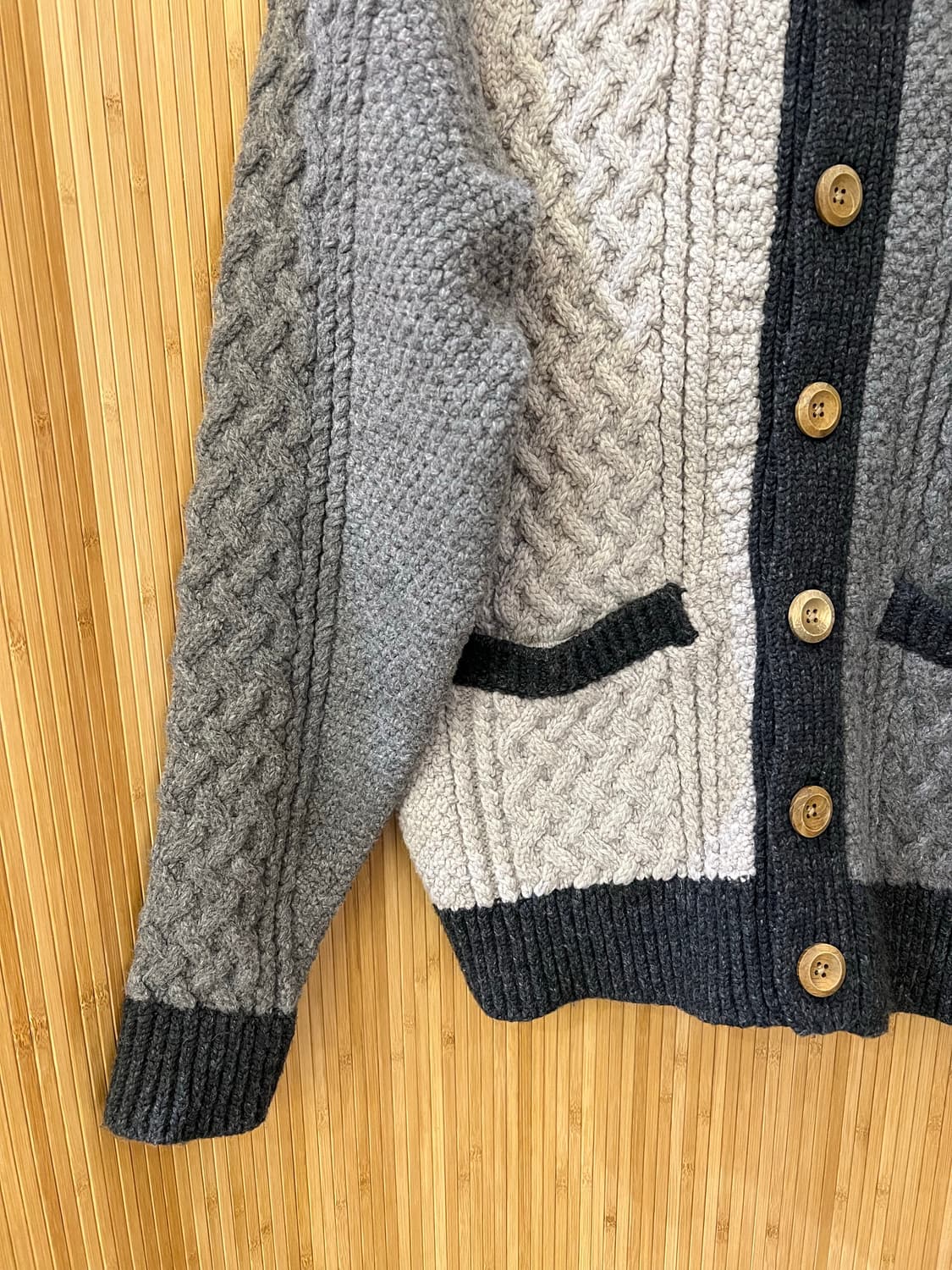 BEAMS 빔즈 M사이즈 아란 니트 가디건 그레이 상품이미지4