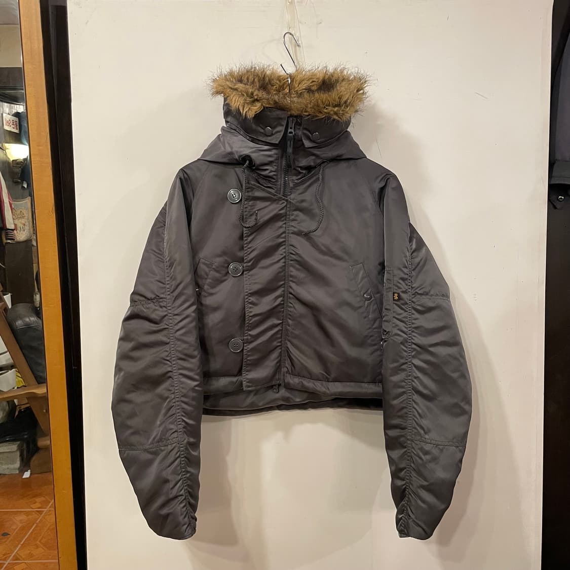 알파인더스트리 리메이크 숏봄버 L 상품이미지4