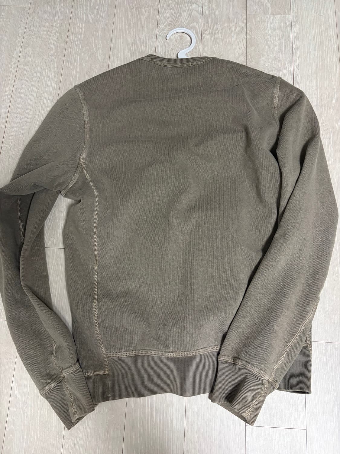 스톤아일랜드 정품 워싱 브라운 맨투맨 S 상품이미지2