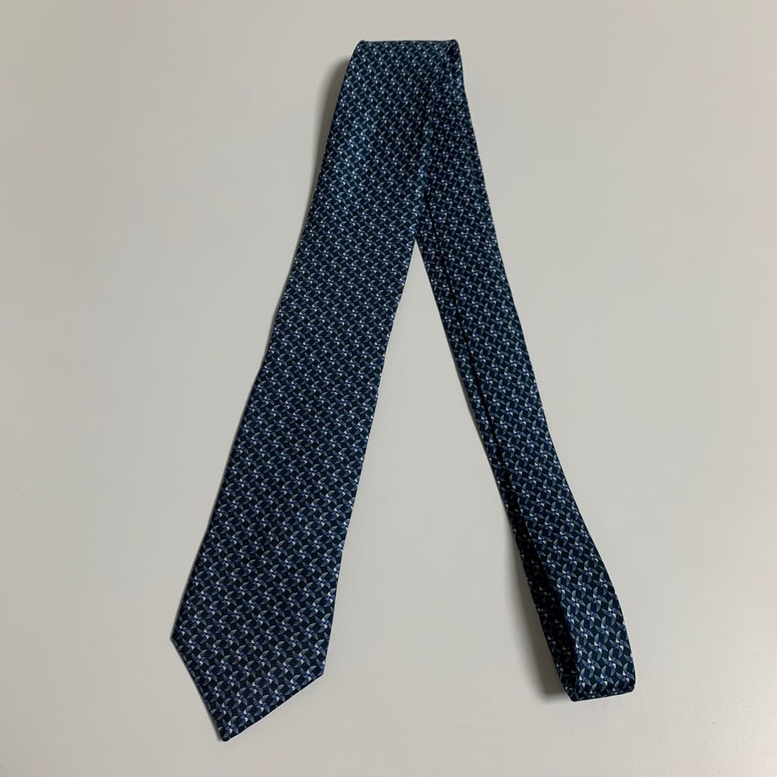 프라다(PRADA) 명품 중고 슬림넥타이 100실크 A+등급 7.2cm 상품이미지8