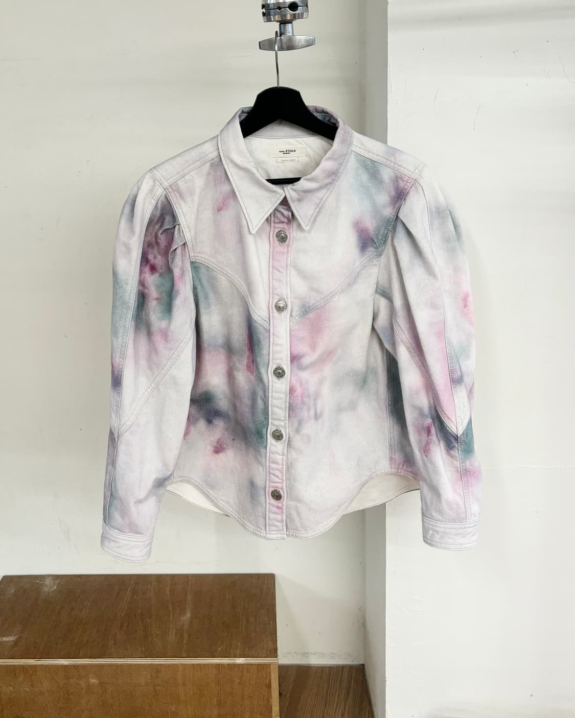 이자벨마랑 레오나 타이 다이 데님 셔츠 상품이미지1