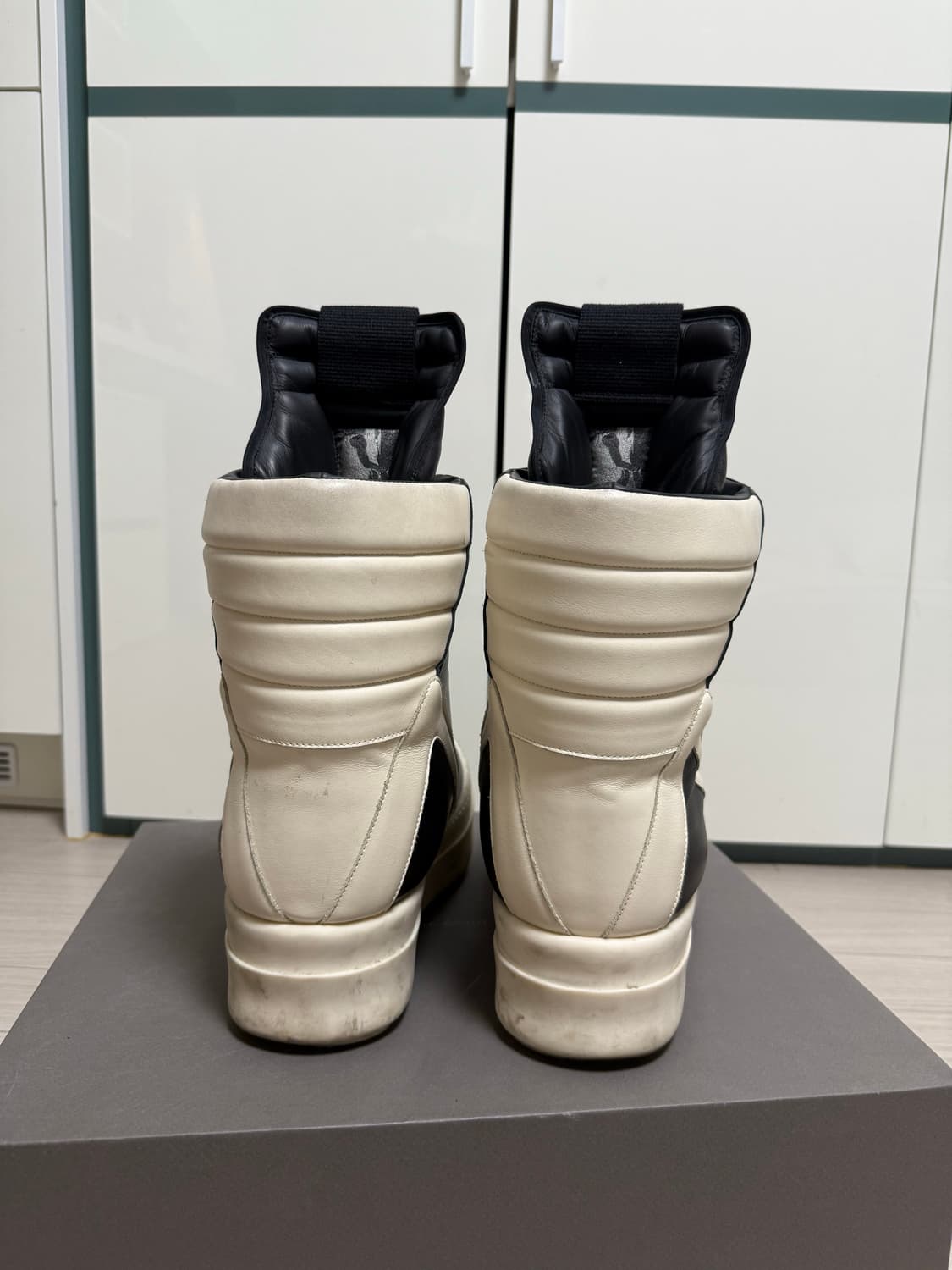 릭오웬스 메가 지오바스켓 45 사이즈 팝니다. 상품이미지3