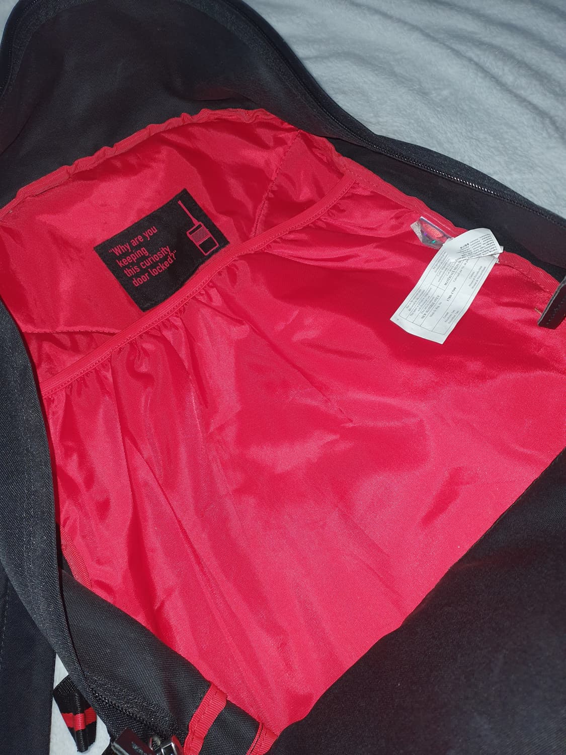 이스트팩X기묘한이야기 콜라보 백팩 .BK eastpak 상품이미지6