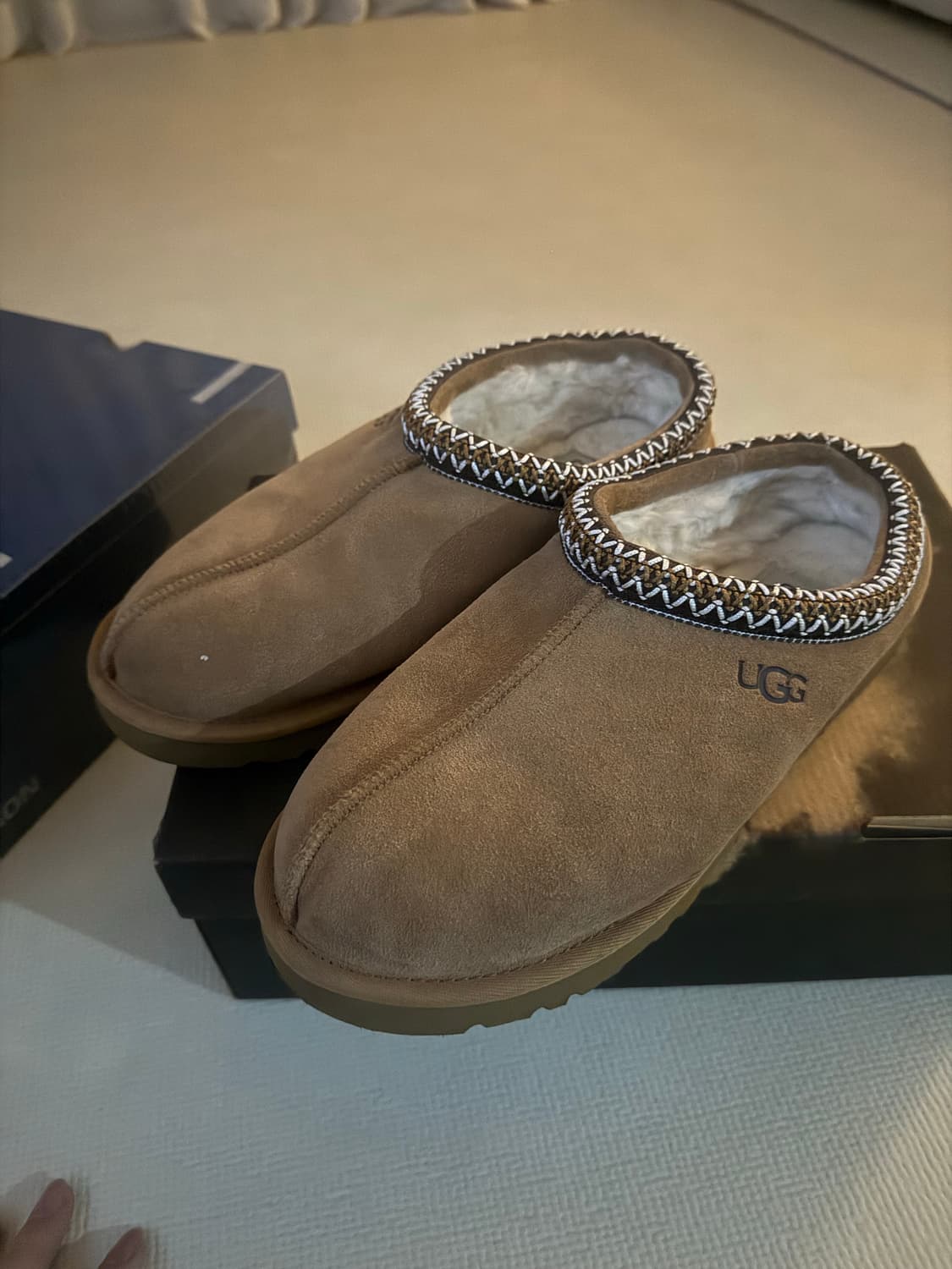 어그 타스만 280! 상품이미지1