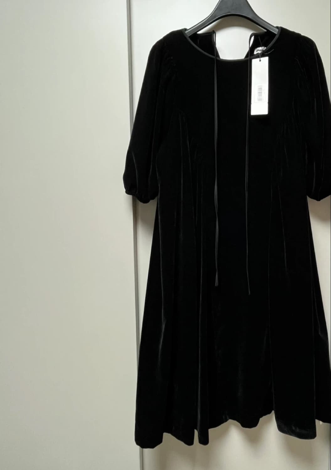 버뮬라 벨벳 미니 드레스 상품이미지2