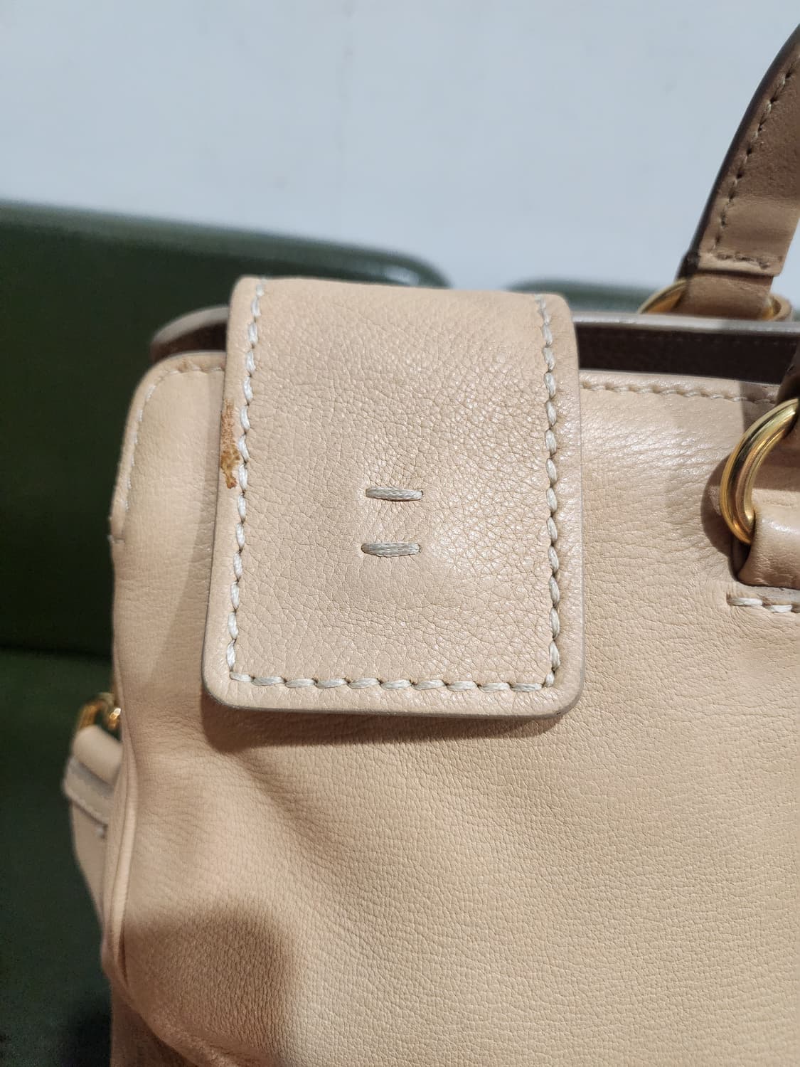 프라다 베이지 가죽 토트백 정품 상품이미지10