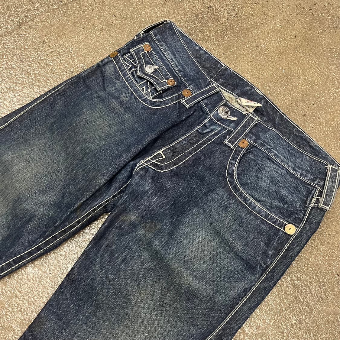 트루릴리젼 조이 빅티 부츠컷 (33“) 상품이미지4