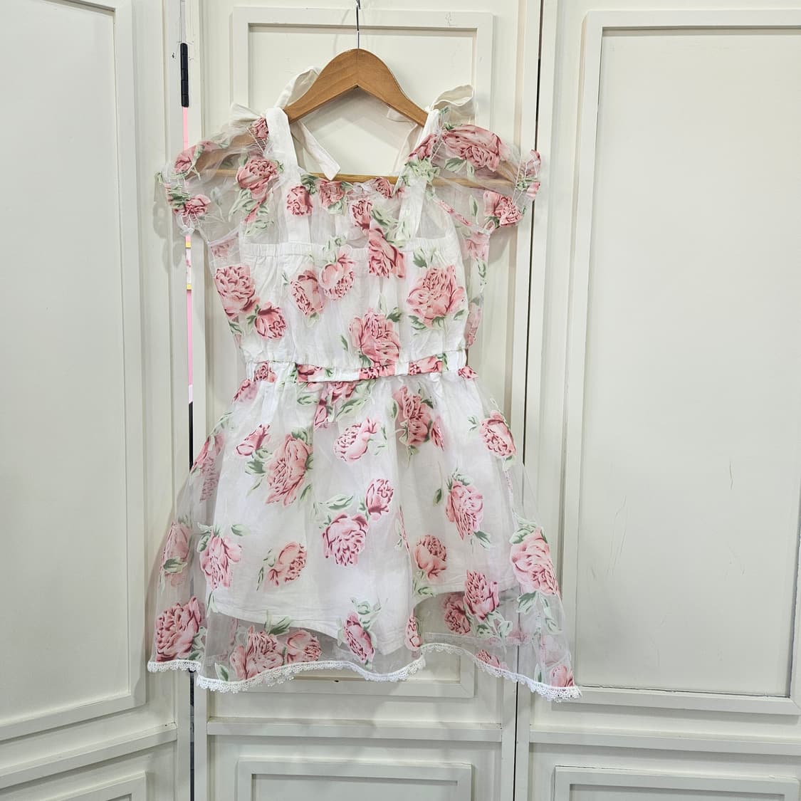 리즈리사(LIZ LISA) 로즈 오프숄더 쉬폰 점프수트 / 원피스핏 상품이미지1