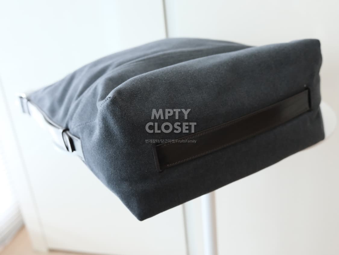 르메르 26ss 벨티드 토트백 미디움 애쉬그레이 상품이미지5