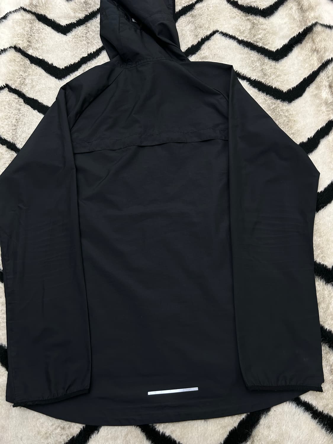 [M]나이키 런닝 에센셜 후드 바람막이/블랙 상품이미지5