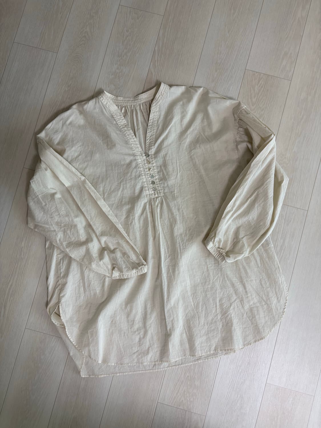 Ivory Blouse ⋆ 상품이미지1