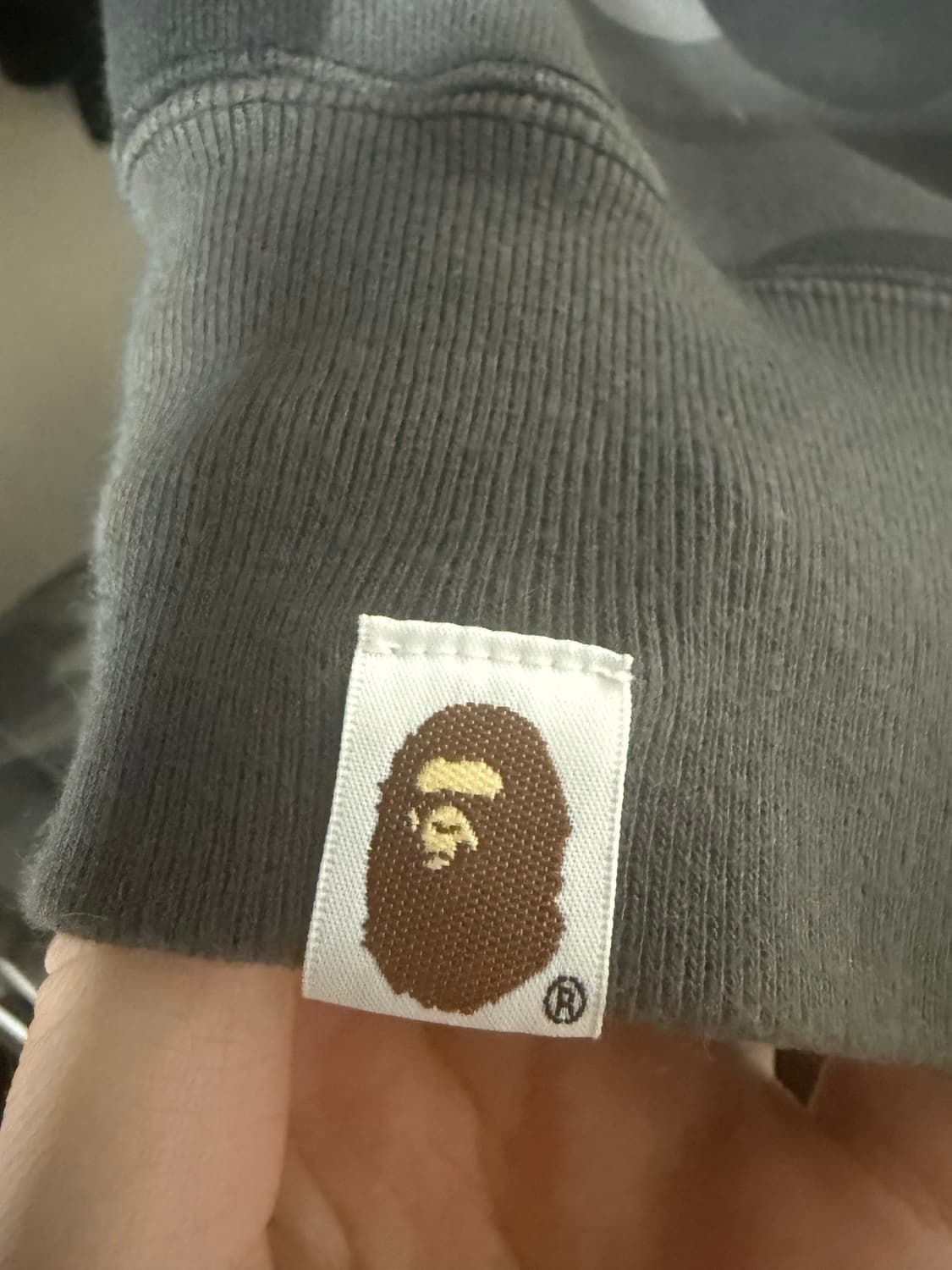 베이프 흑계 후드집업 상품이미지3