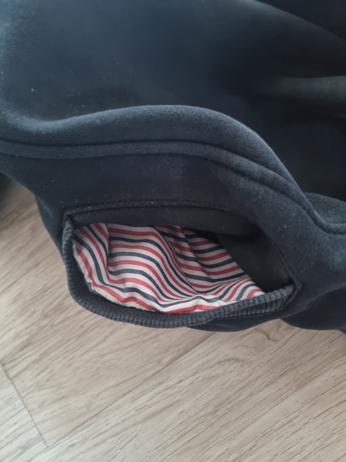 특가) 톰브라운 4바조거.     L/XL 상품이미지5