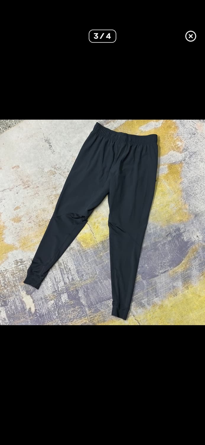 삽니다)언더아머 하이브리드 팬츠 상품이미지3