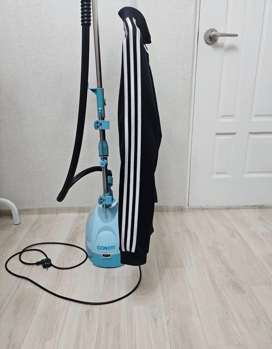 레알마드리드 챔피언스리그 아디다스 트레이닝탑 블랙 상품이미지3