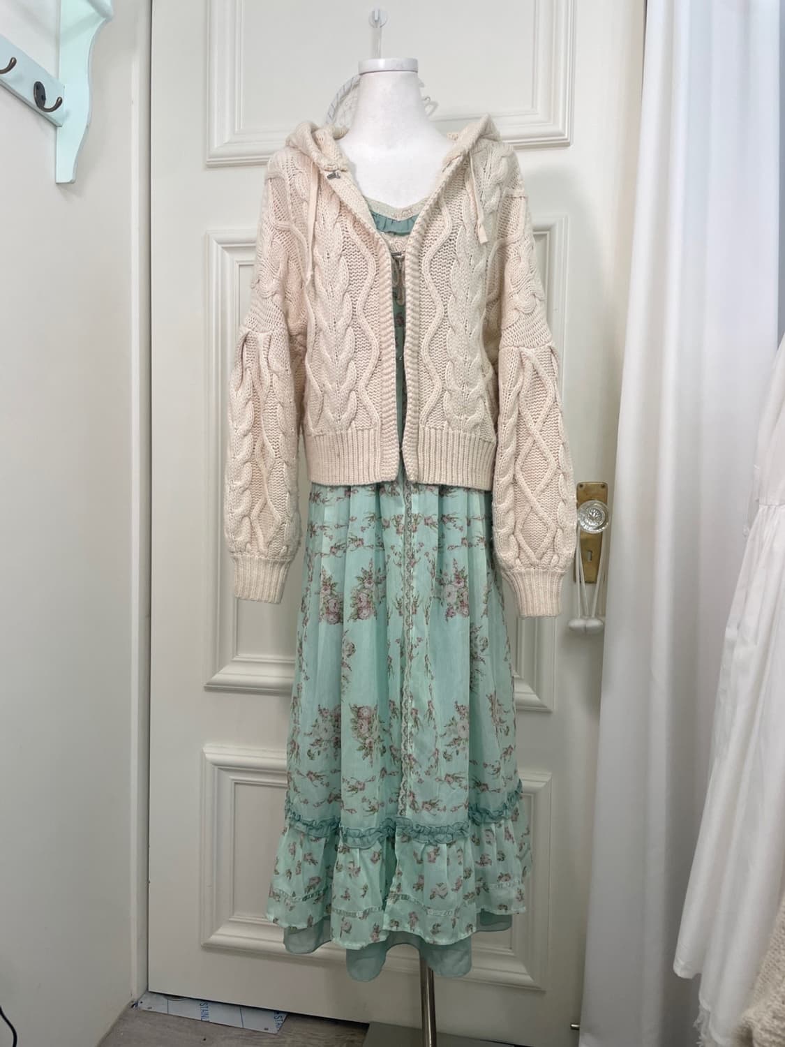 ivory twist hook closed hoodie cardigan 상품이미지2