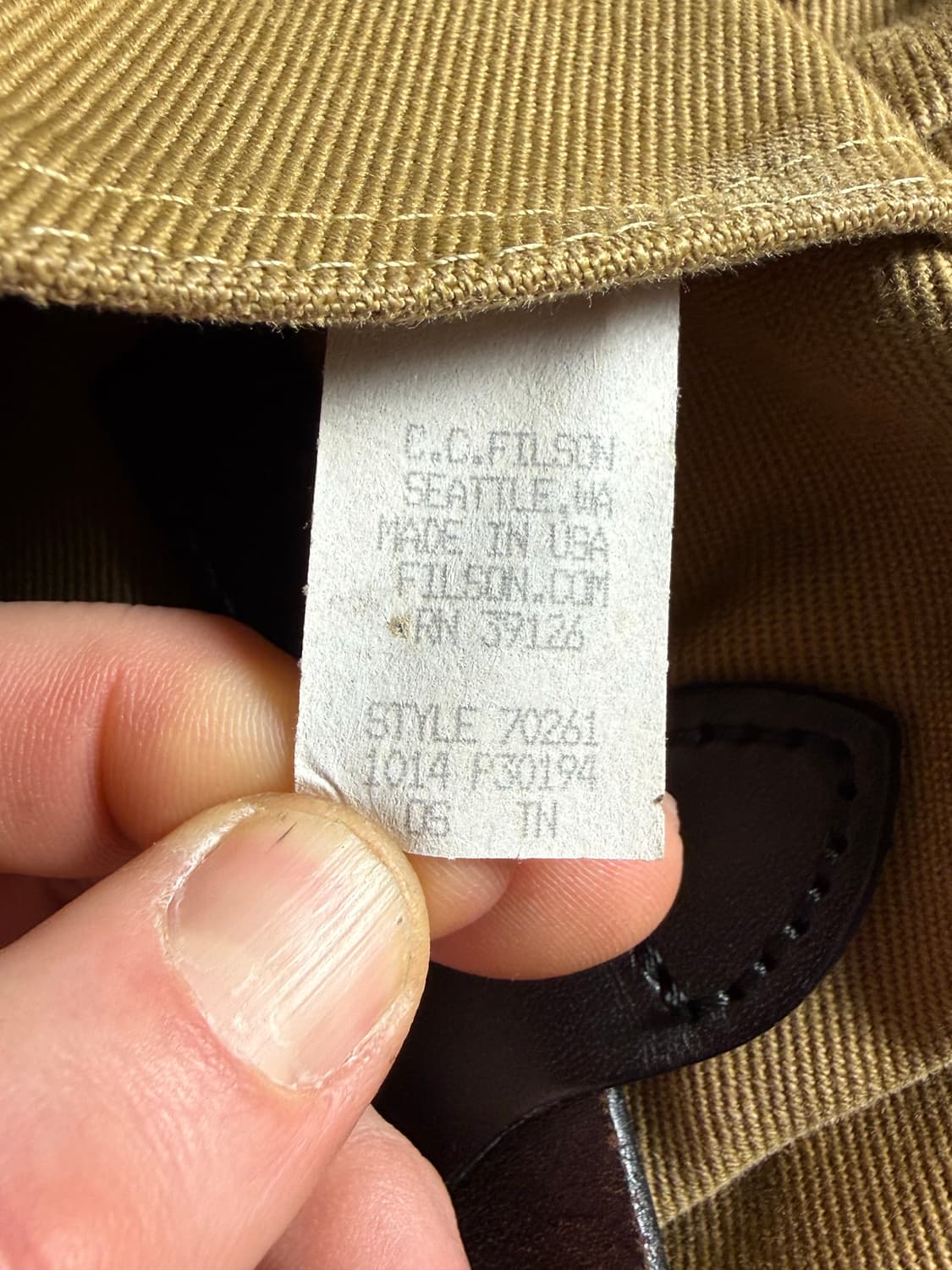 FILSON 러기드 트윌 집 토트 70251 탄 (Made at Fils 상품이미지10