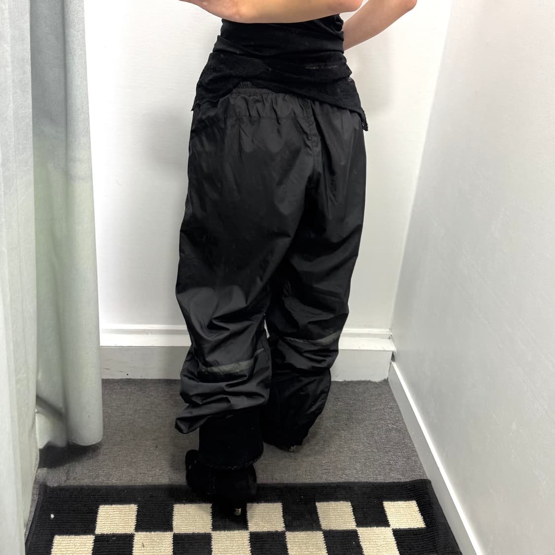 푸마 블랙 트레이닝 팬츠 상품이미지3