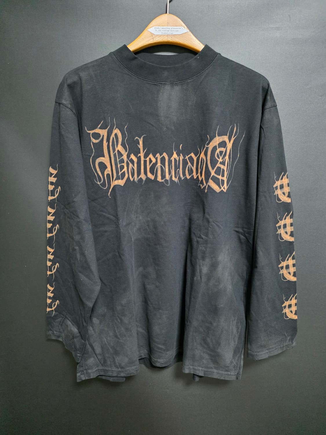 발렌시아가 헤비메탈 롱슬리브 디스트레스드 뎀나 상품이미지2