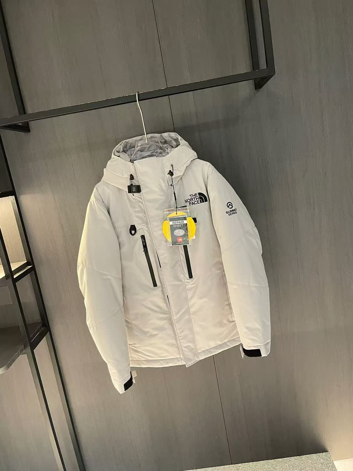 노스페이스 히말라야 파카 그레이
 상품이미지1