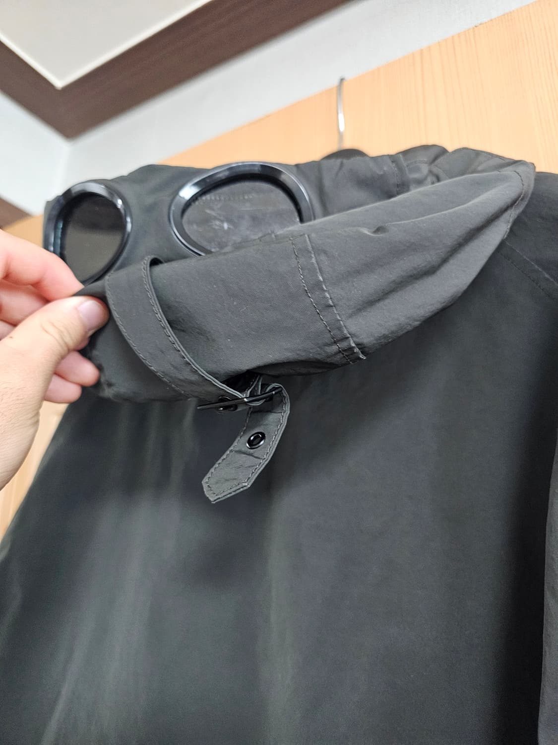 씨피컴퍼니 후드형 올리브 야상형 자켓 팔아요 상품이미지6