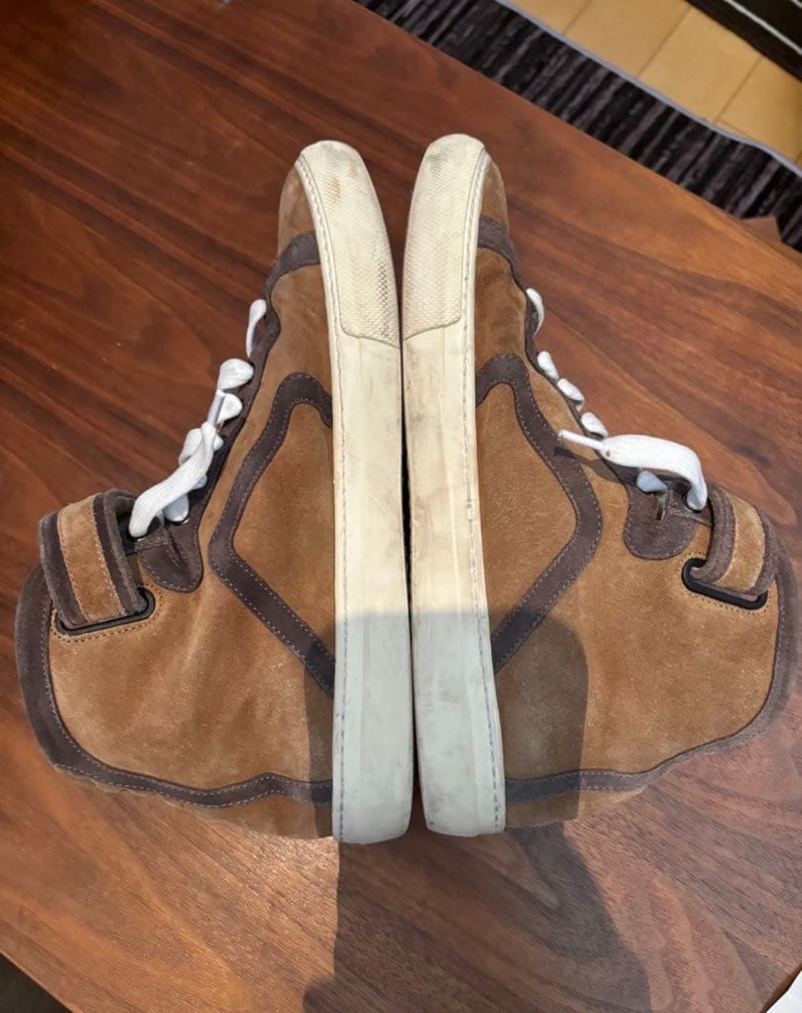 [빅뱅,2NE1 그리고 아일릿] 피에르 하디 스웨이드 하이탑 상품이미지3