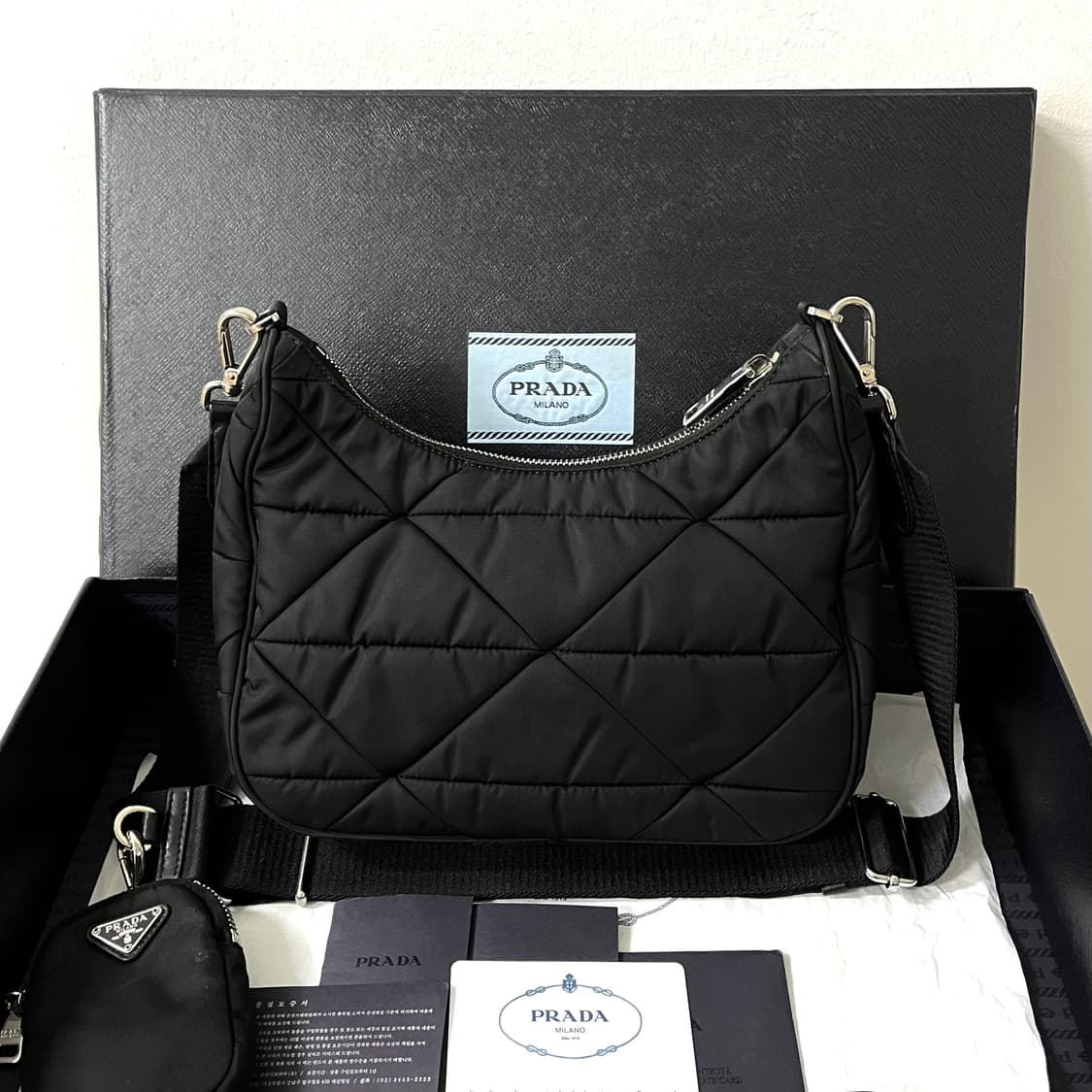 [S급/정품] 프라다 리나일론 퀄팅 호보백 크로스백 가방 블랙 상품이미지2