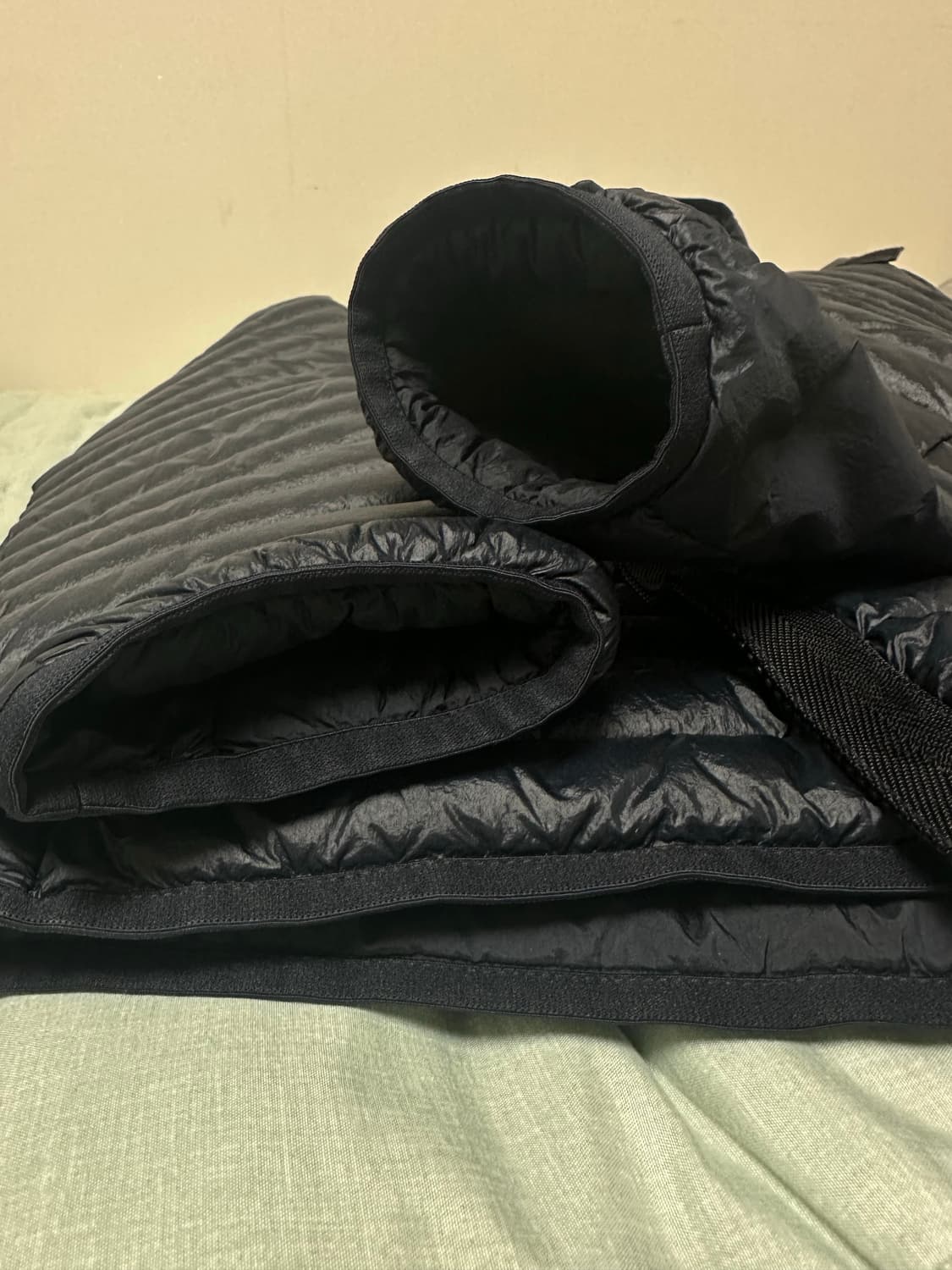 스톤아일랜드 룸우븐 체임버스 경량패딩 M사이즈 다크네이비 거의 새것  상품이미지5