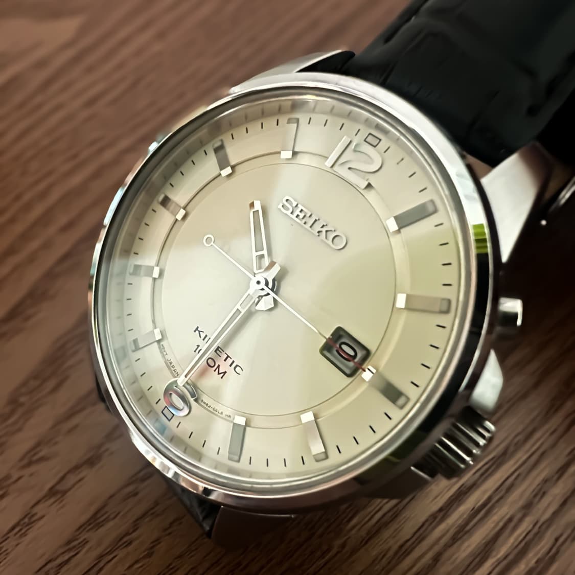 빈티지세이코 키네틱 클래식 샴페인 골드 다이얼 시계 (5M82-0AM0 상품이미지2